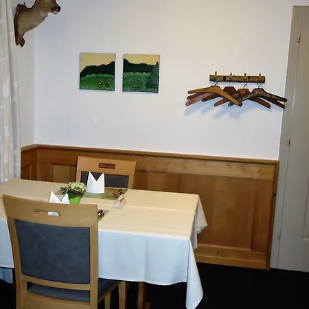 Guest house Loewen 3*